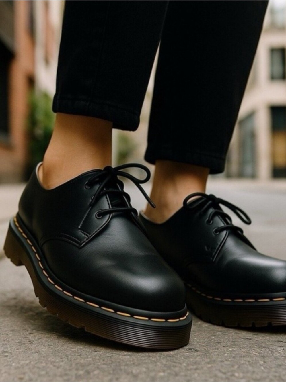 Dr. Martens 1461 Smooth Leather Oxford Shoes Black Womens 8